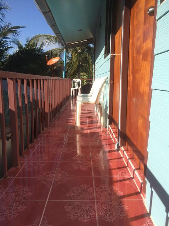 Bung House Phi Phi Don Exterior foto